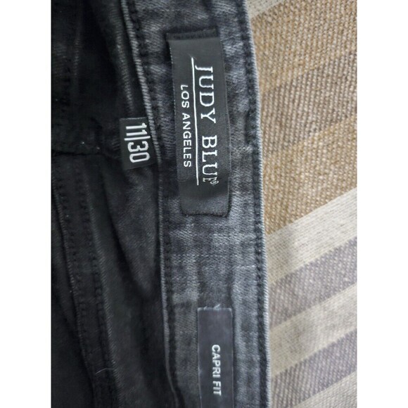 Judy Blue Jeans Women's  Black Mid Rise Skinny Capri Stretch Casual Size 11. - Picture 6 of 10